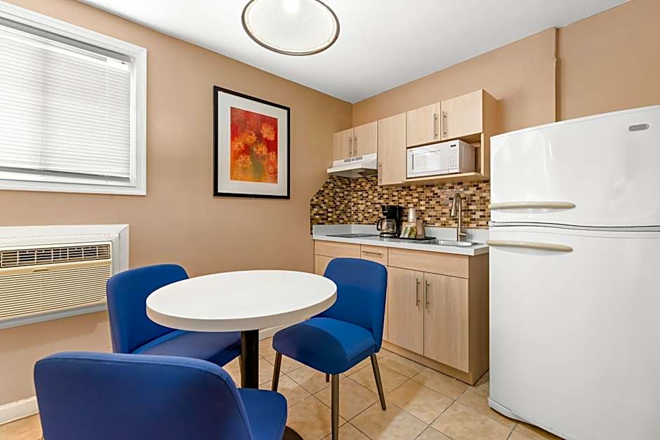 Mango Motel Wildwood Beach & Boardwalk