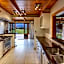 Manata Homestead & Lodge