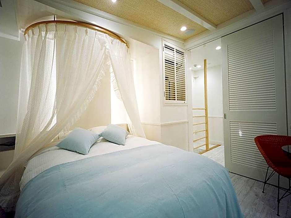 Hotel Woo (Adults Only)