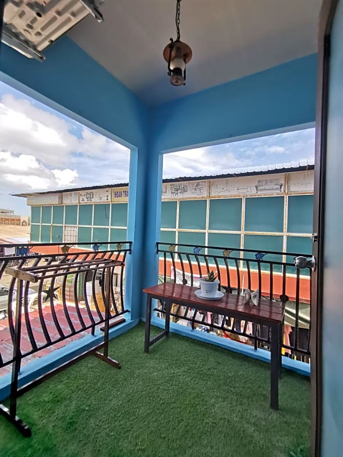 ang lee holiday stay