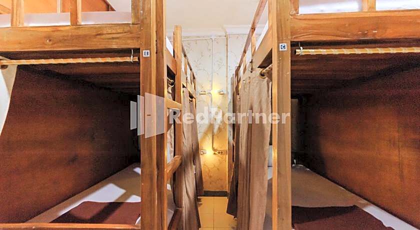 Shooting Star Hostel Kuta RedPartner (Mixed Dormitory)