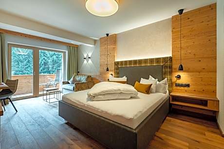 One-Bedroom Apartment with Balcony