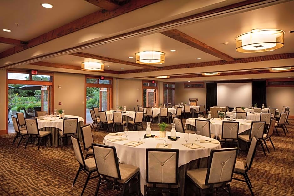 Willows Lodge