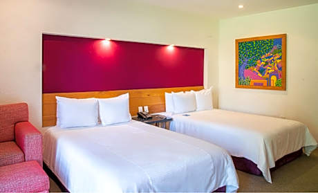 Deluxe Two Beds