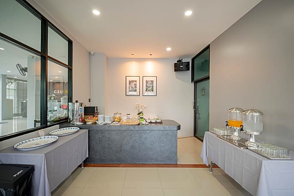 C2U Hotel Uthai Thani