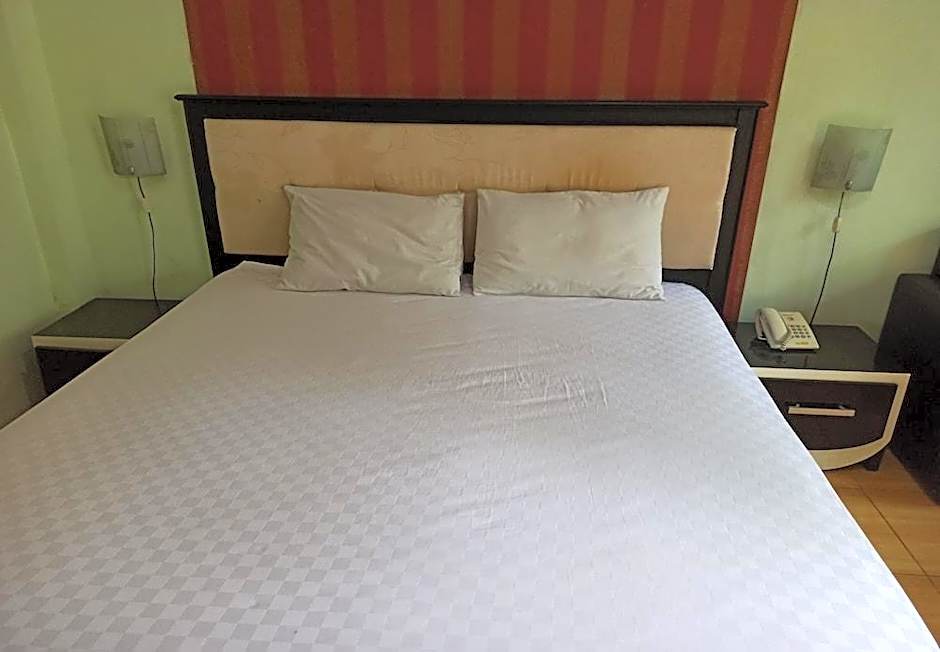 Hotel O Wisma Pundu Syariah Near Kantor Camat Kota Besi