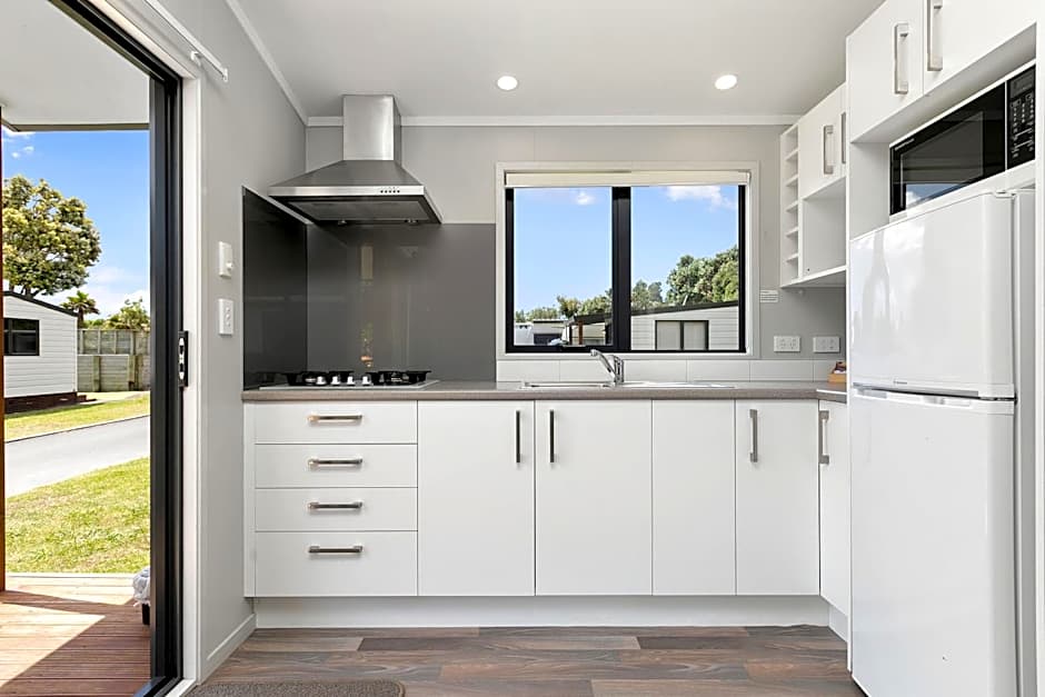 Bowentown Beach Holiday Park