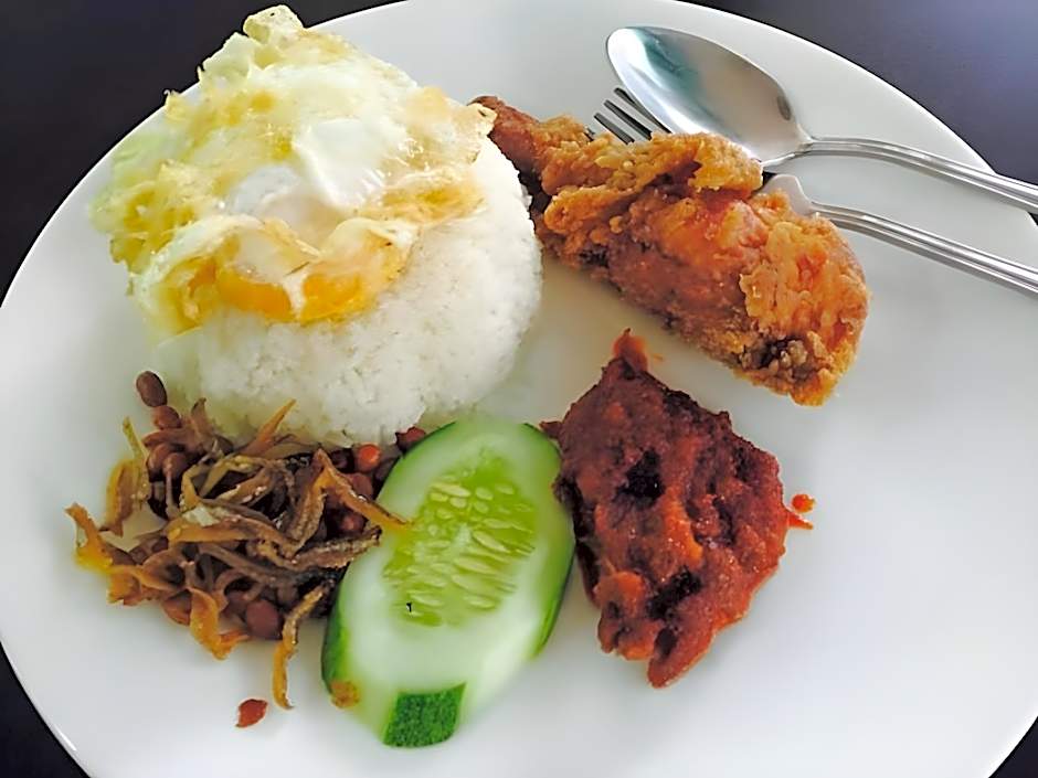 Peach Hill Hotel & Cafe