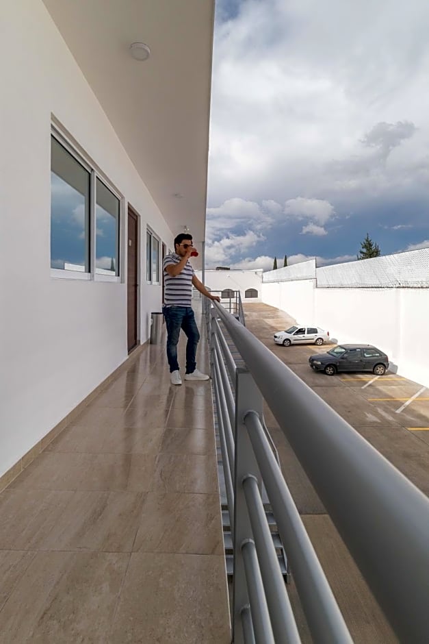 HostPal Villa Penuelas Queretaro