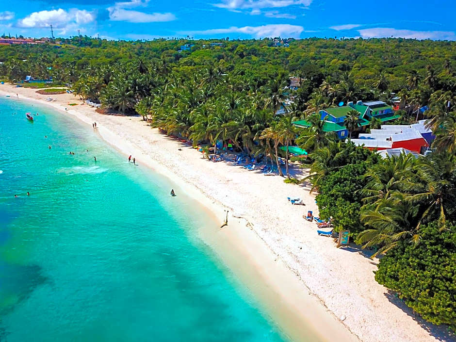 Hotel Cocoplum Beach
