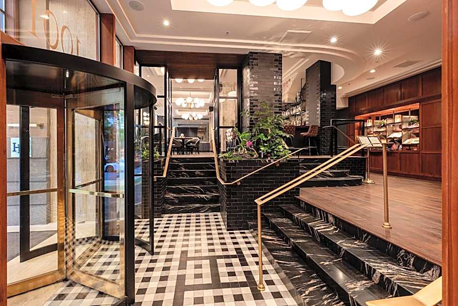 Heathman Hotel