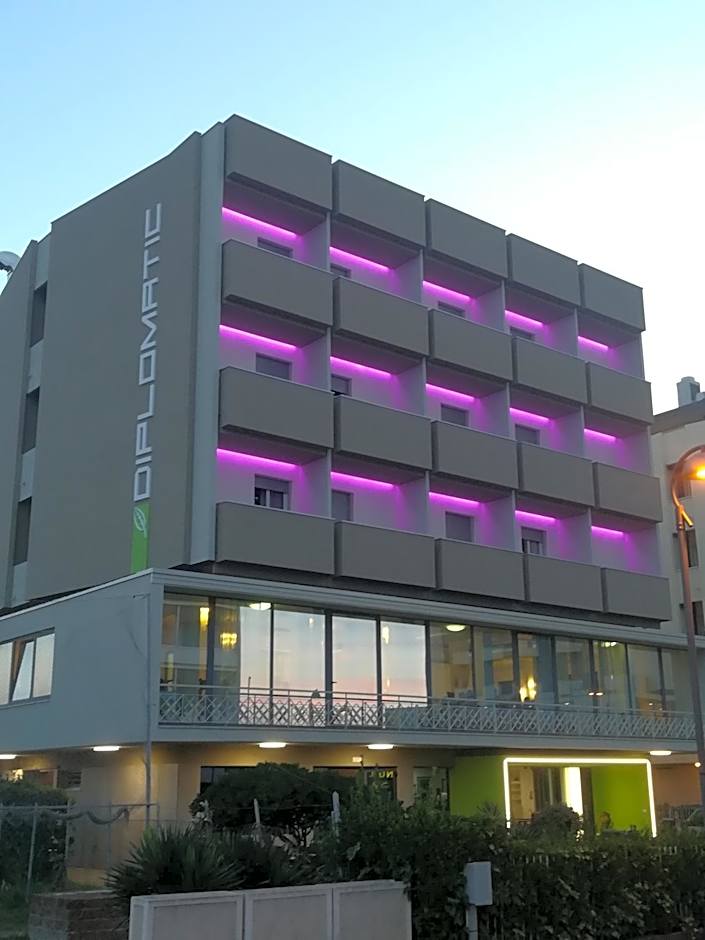 Hotel Diplomatic