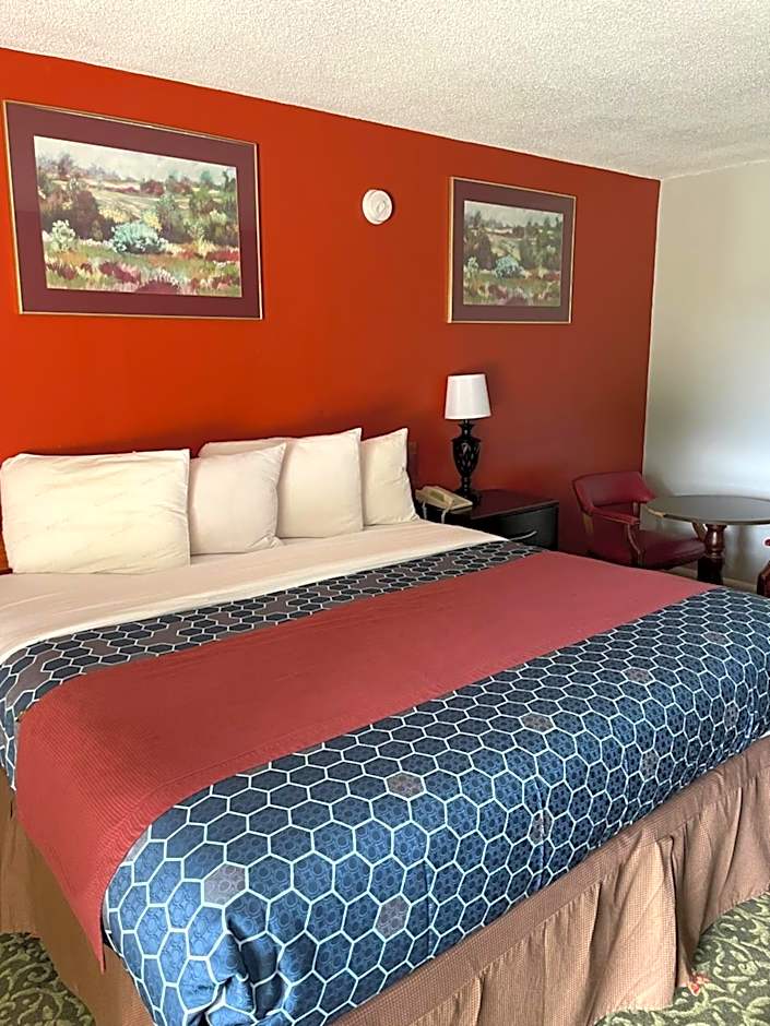 Budget Host Inn