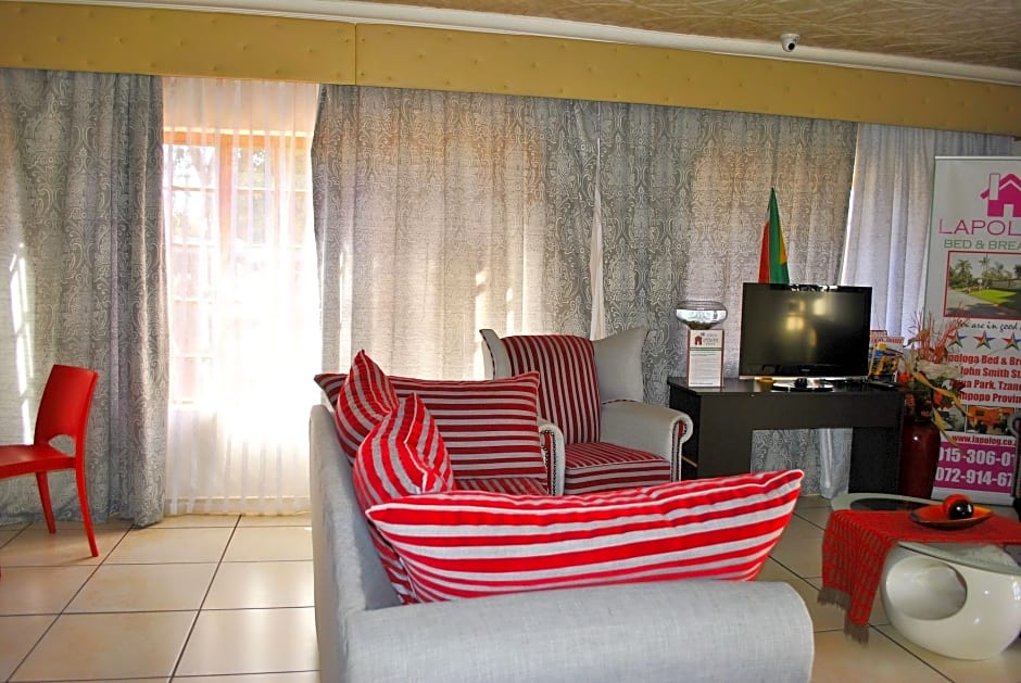 Lapologa Bed And Breakfast