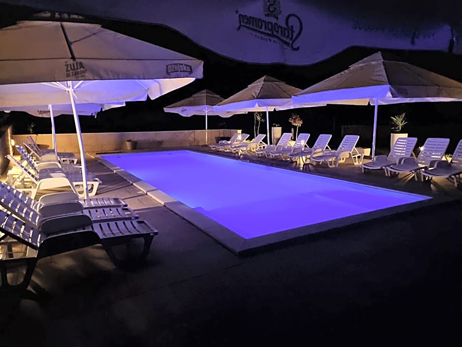 Pension Riviera-Šilo