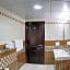 Deira Suites Deluxe Hotel Suites