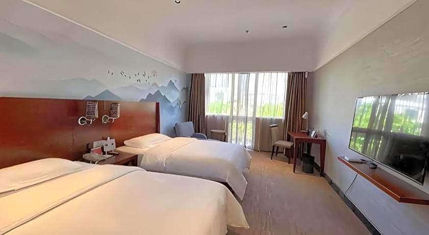 Carrianna Hotel