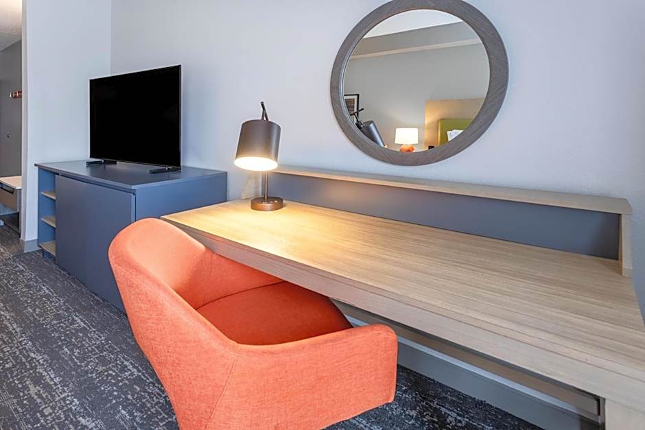 Hampton Inn & Suites Newark Airport Elizabeth