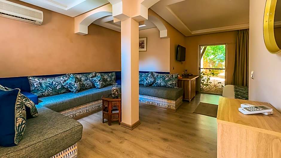 RS Hotel Karam Palace