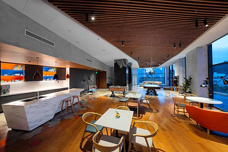 Citadines Marina Halong