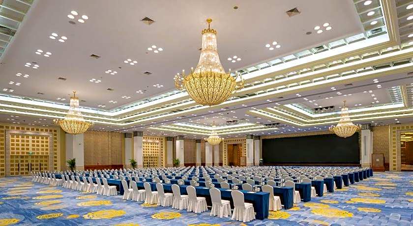 Dong Fang Hotel Guangzhou