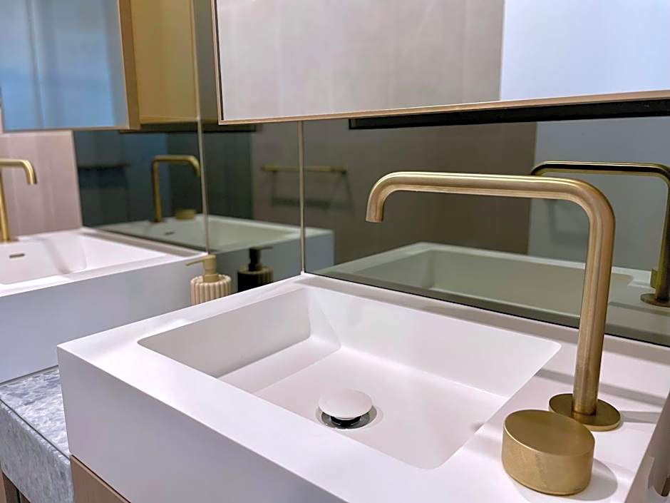 Skygarden Luxury Condo