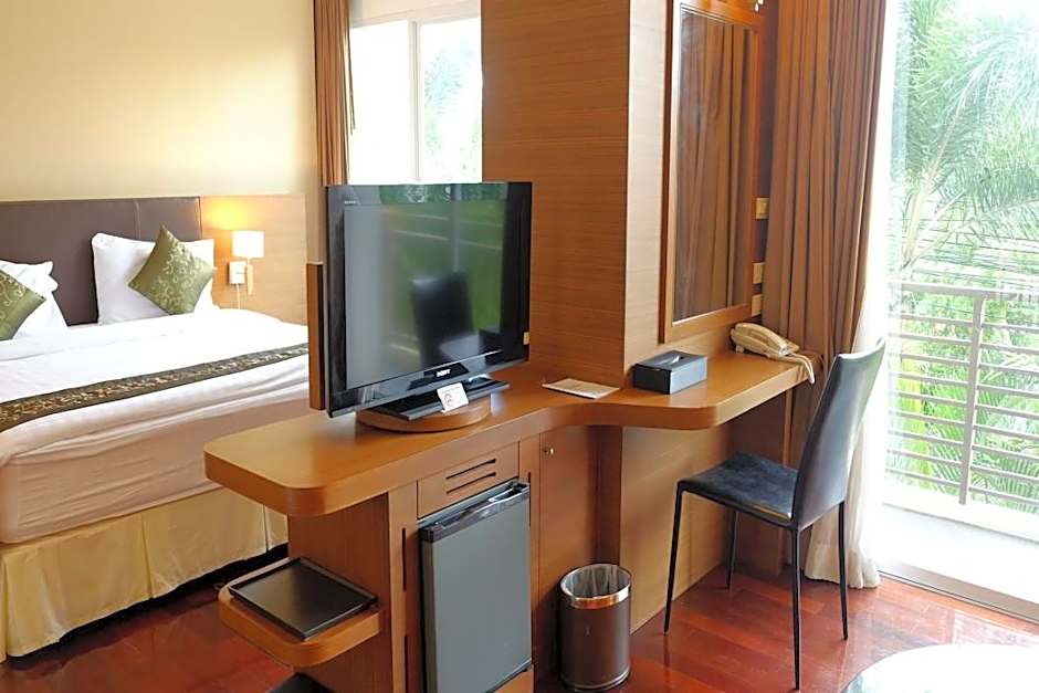 Grand Garden Hotel & Residence