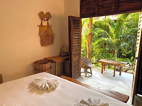 King Room with Garden View