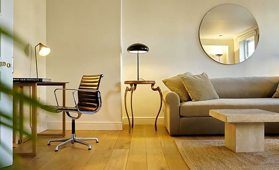 Europa House Apartments