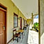 OYO 90443 Hotel New Kartika In