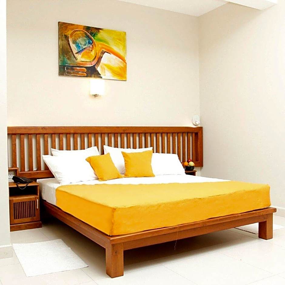 Port View City Hotel