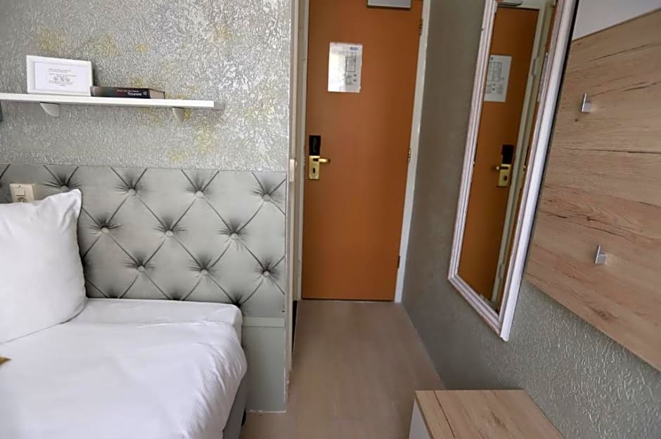 Jupiter Hotel