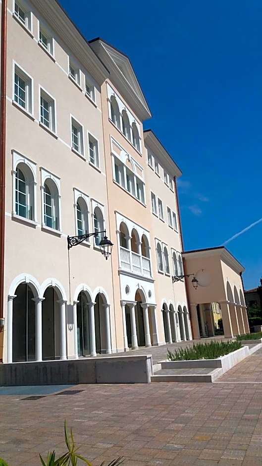 Quirinus Venetia Properties