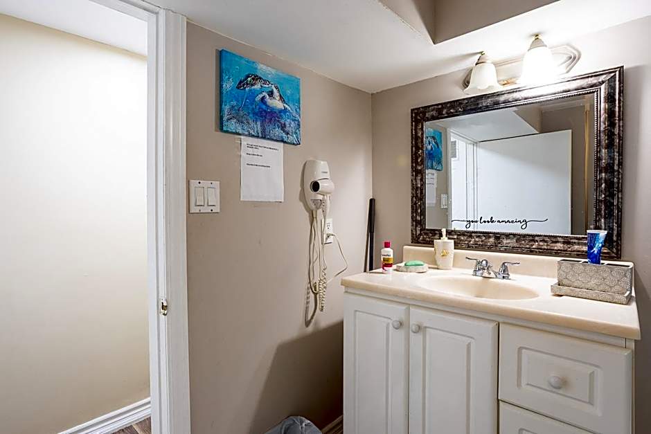 Private room with TVnetflix and free parking