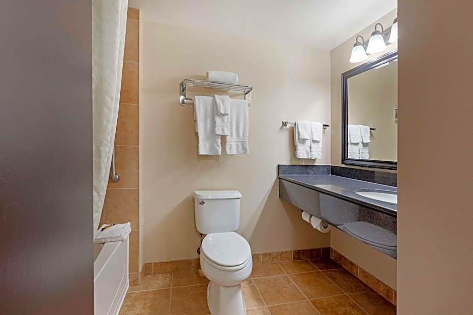 Best Western Plus Muskoka Inn