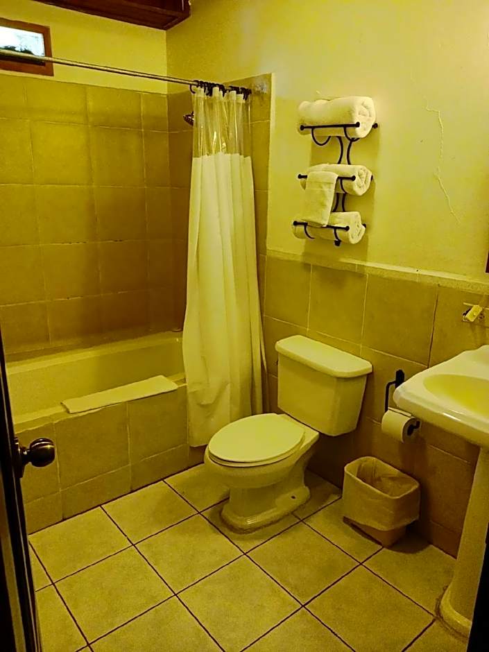 Hotel Don Udos Bed & Breakfast