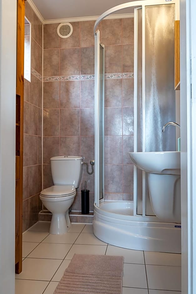 Gościniec Skolimówka Restauracja i pokoje ze śniadaniem na Kaszubach