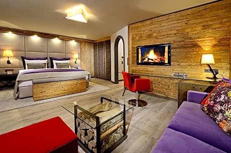 Alpine Deluxe Double Room with Balcony