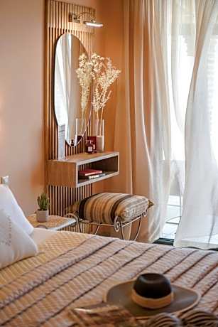 Deluxe Double Room with Balcony and Sea View