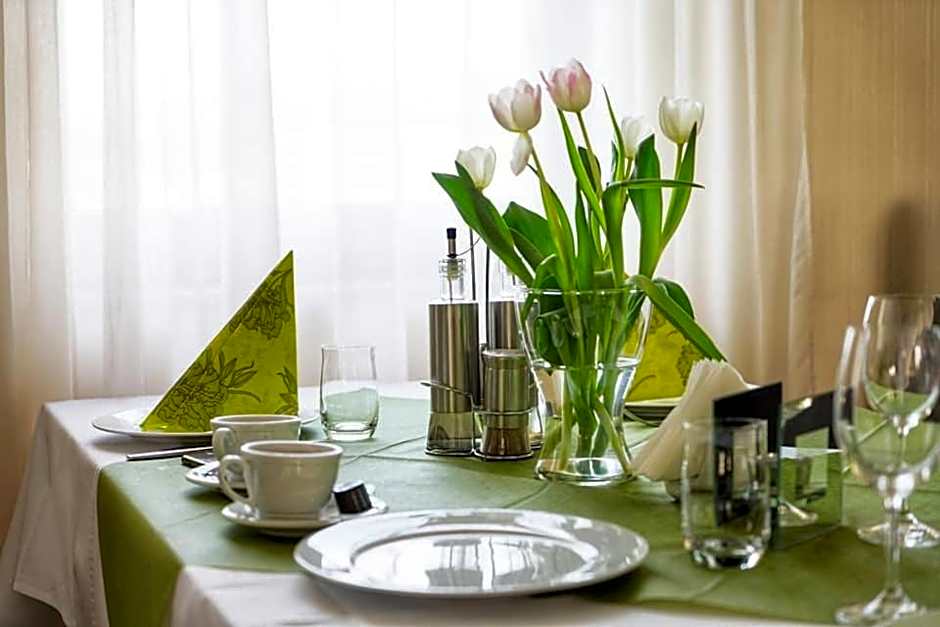 Hotel Eden Garden Spa