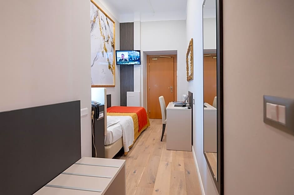 Hotel Demo