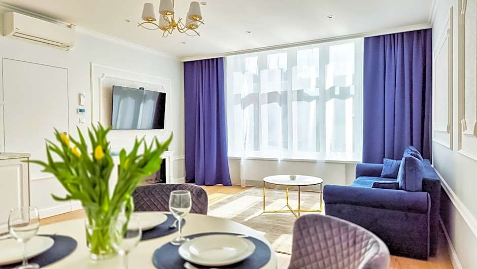 Main Square Apartments