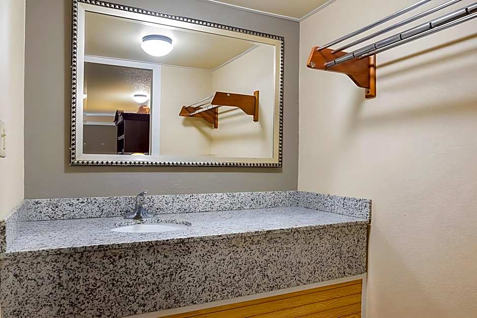 FairBridge Inn Express Battle Creek