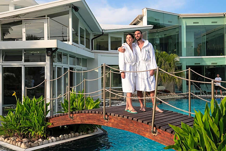 Panoramic Hotel Plaza