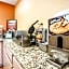 Econo Lodge Inn & Suites Tuscaloosa I-20