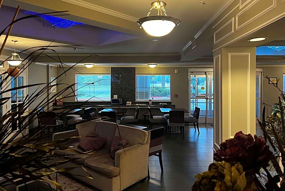 Baymont by Wyndham College Station