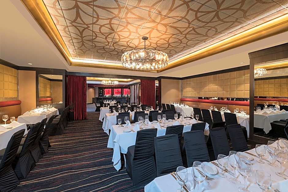 Wyndham Grand Fallsview Hotel