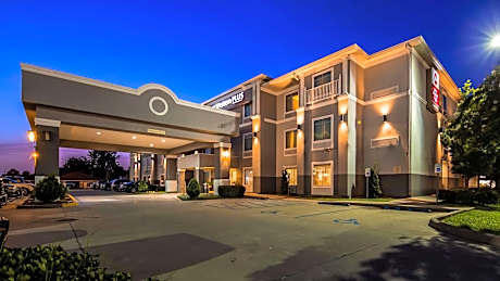 Best Western Plus Chalmette Hotel