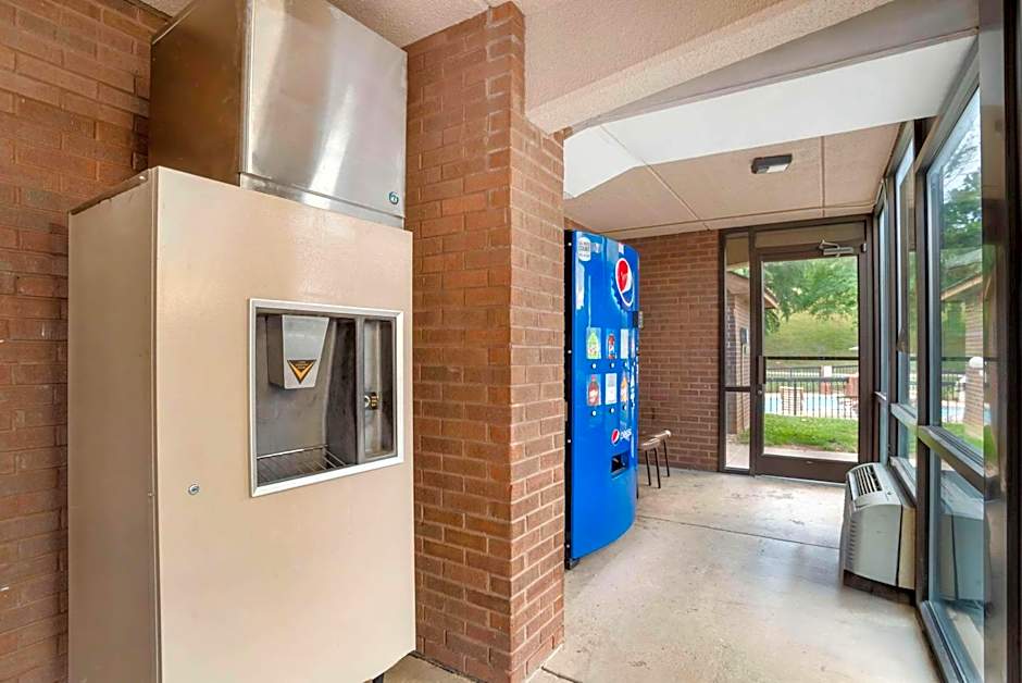 Quality Inn near Speedway