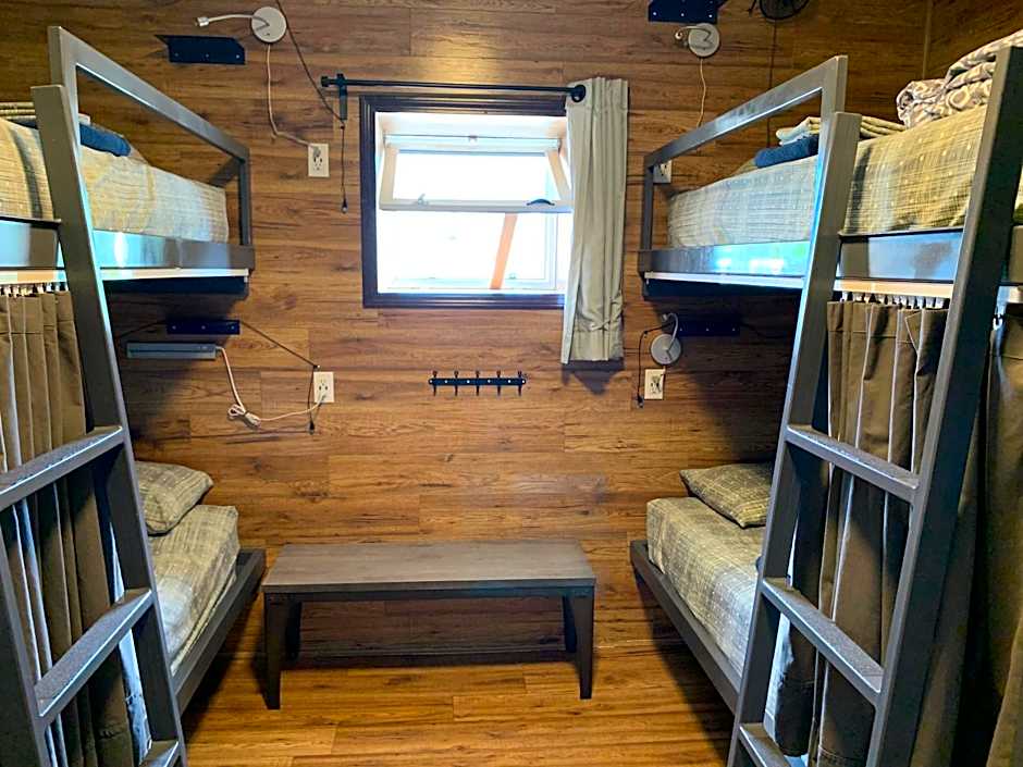 Jasper Downtown Hostel